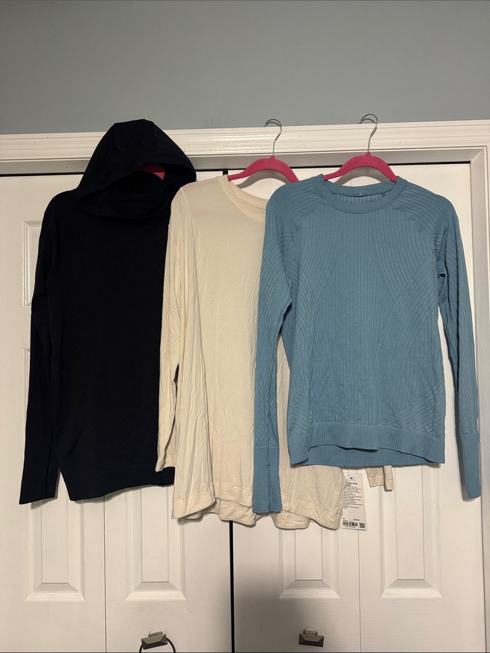 Lot of 3 Lululemon long sleeve tops shirts 1 NWT